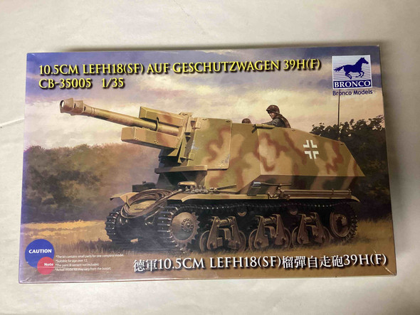 BROCB35005 - Bronco - 1/35 10.5cm LEFH18(SF) auf Geschutzwagen