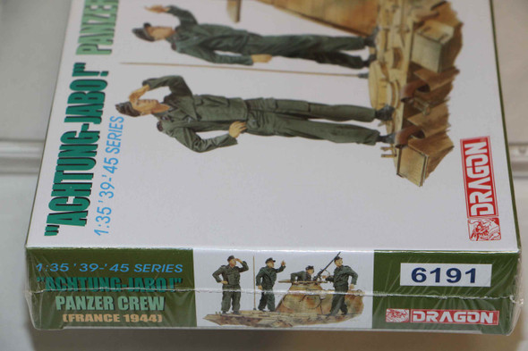 DRA6191 - Dragon - 1/35 'Achtung-Jabo!' Panzer Crew 1944