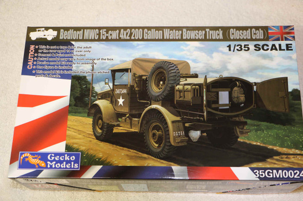 GEC35GM0024 - Gecko Models - 1/35 Bedford MWC 15-cwt 4x2 200 Gallon Water Bowser Closed Cab