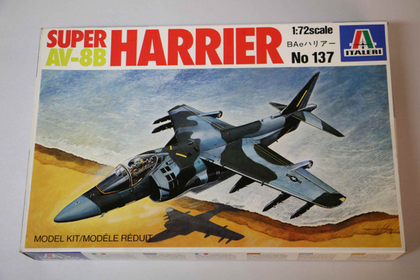 ITA137 - Italeri - 1/72 Super AV-8B Harrier (Discontinued)