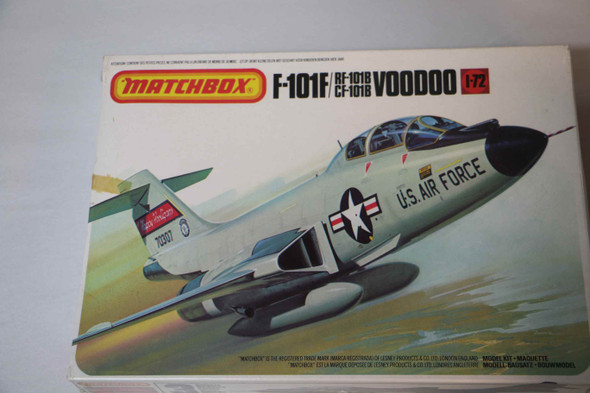 MATPK-411 - Matchbox - 1/72 F-101F Voodoo