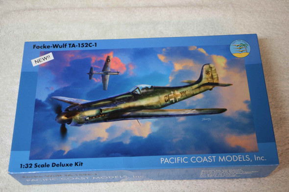 PCM32014 - Pacific Coast Models - 1/32 Ta-152C-1