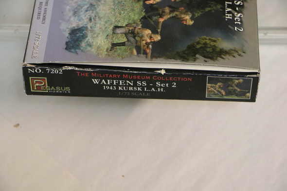 PMA7202 - Pegasus - 1.72 Waffen SS - Set 2 1943 KURSK L.A.H.