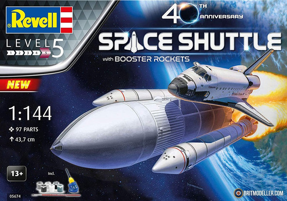 RAG05674 - Revell - 1/144 Space Shuttle w/Booster Rockets (Discontinued)