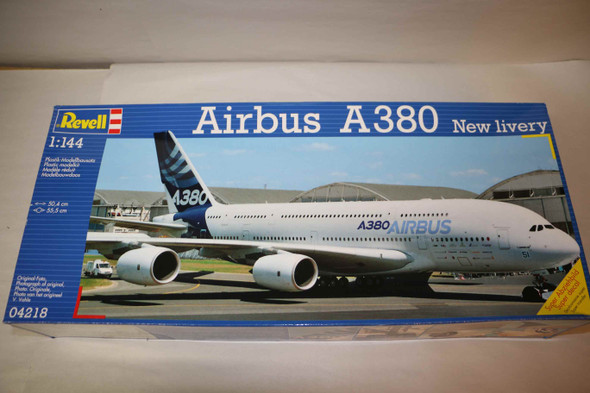 RAG04259 - Revell - 1/144 Airbus A380 w/Interior
