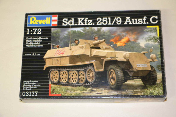 RAG03177 - Revell - 1/72 Sd.Kfz.251/9 Ausf.C (Discontinued)