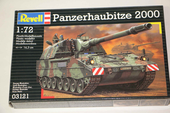 RAG03121 - Revell - 1/72 Panzerhaubitze 2000 (Discontinued)