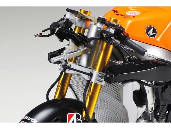 TAM12614 - Tamiya - 1/12 Honda RC211V Front Fork Detail Set