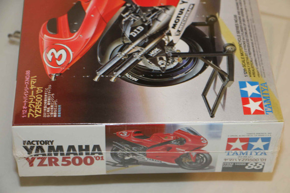 TAM14088 - Tamiya - 1/12 Yamaha YZR500 Factory '01 (Discontinued)