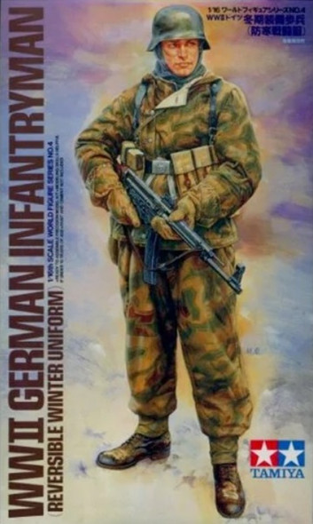 TAM36304 - Tamiya 1/16 WWII German Infantryman (Reversible Winter Uniform)