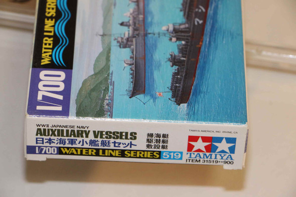 TAM31519 - Tamiya - 1/700 Japanese Navy Auxiliary Vessels