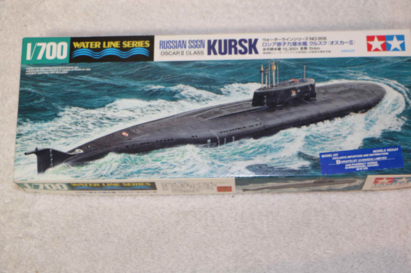 TAM31906 - Tamiya - 1/700 SSGN Kursk