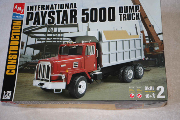 AMT31007 - AMT 1/25 International PAYSTAR 5000 Dump Truck