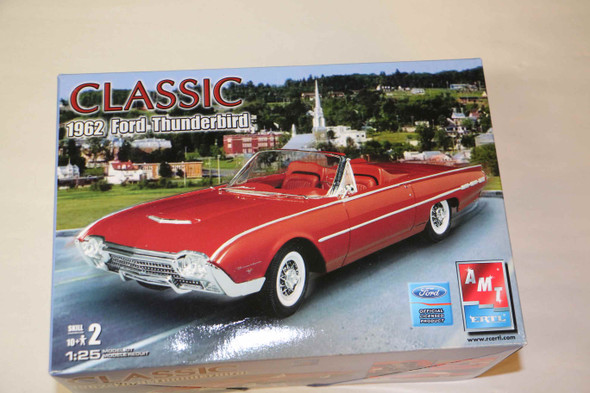 AMT30081 - AMT 1/25 '62 Thunderbird Convertible