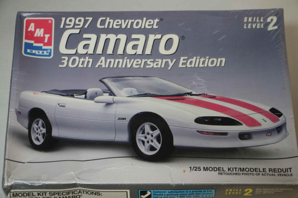 AMT8222 - AMT 1/25 1997 Chev Camaro 30th Anniversary