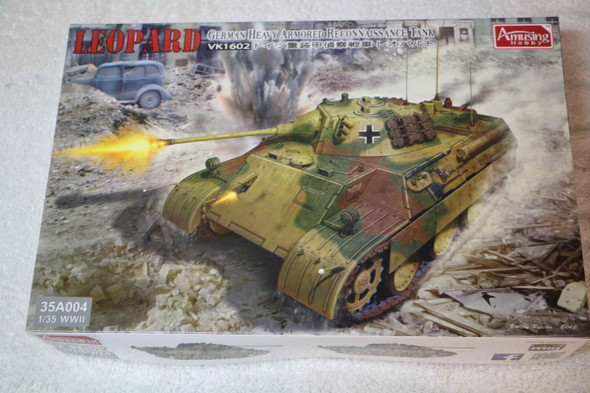 AMU35A004 - Amusing Hobby 1/35 Leopard VK16.02