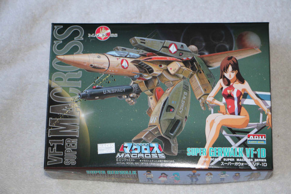 ARI76527 - ARII Models 1/100 Macross 15th Anniversary Super