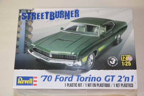 RMX85-4099 - Revell 1/25 '70 Ford Torino GT (Discontinued)