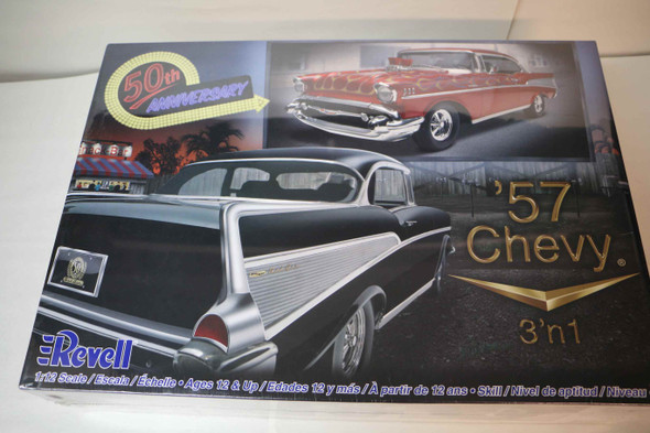 RMX2619 - Revell 1/12 1957 Chevy Hardtop 3'n 1