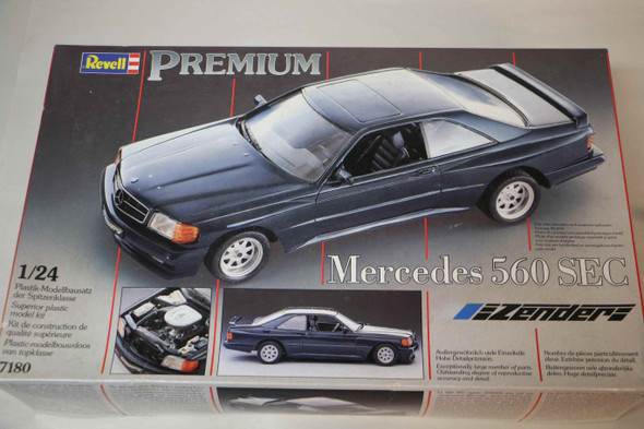 7182 - Revell 1/24 Premium Mercedez-Benz 560 SEC Cabrio