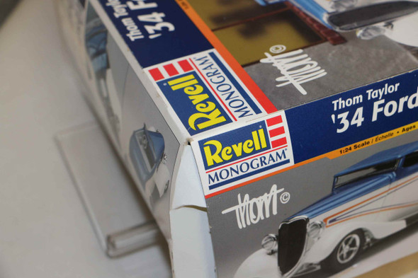 RMO85-7647 - Revell Monogram 1/24 34 Ford Cabriolet Thom Taylor