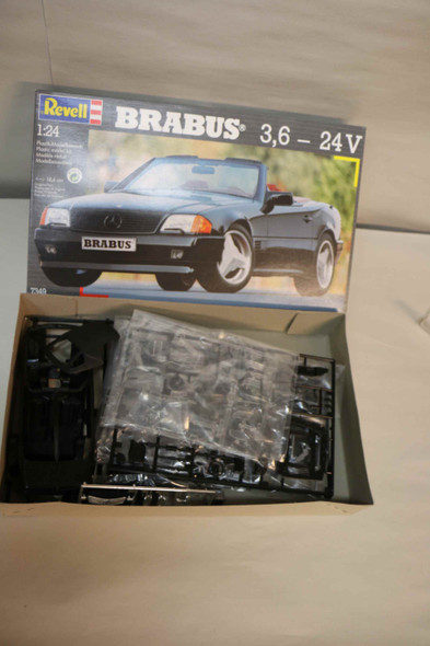 RMX7349 - Revell 1/24 Brabus 3,6-24V