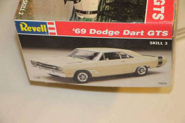 RMX7603 - Revell 1/25 1969 Dodge Dart GTS