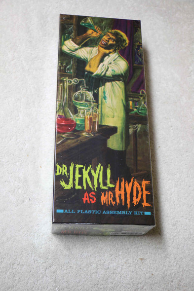 MOE460 - Moebius Models Dr. Jekyll as Mr. Hyde