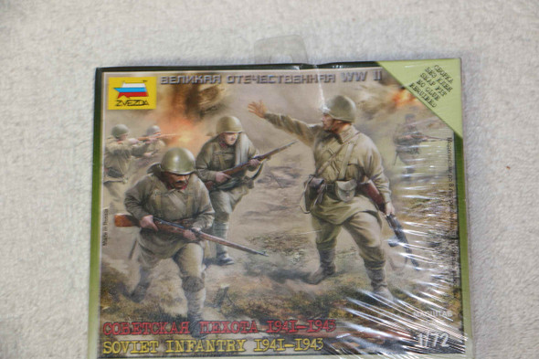 ZVE6103 - Zvezda 1/72 Soviet Infantry 1941-43