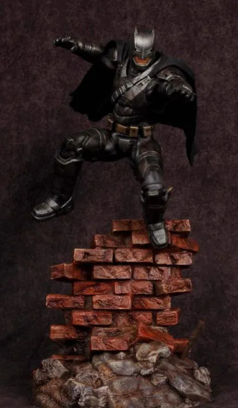 Moebius Models 1/8 Batman v Superman: Armored Batman