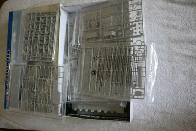 HBB82458 - Hobbyboss 1/35 Leopard 2A6M CAN - WWWEB10101063
