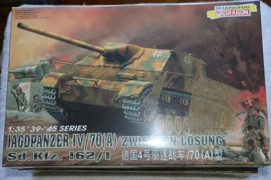 9061 - Dragon - 1/35 Jagdpanzer IV L/70 'Johan Huber' WWHP