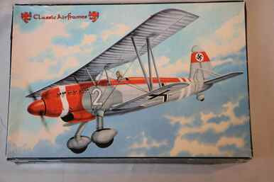 CLA476 - Classic Airframes 1/48 Arado Ar 68 E/F - WWWEB10101582 (Discontinued)