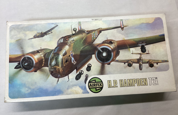 AIR04011 - Airfix 1/72 Handley Page Hampden - WWWEB10101700