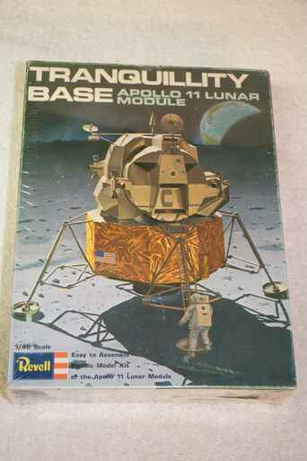 REVH-1861 - Revell 1/48 Apollo 11 Lunar Module Tranquillity Base - WWWEB10101751