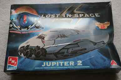 AMT8459 - AMT Lost in Space Jupiter 2 - WWWEB10101993
