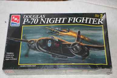 AMT8646 - AMT 1/48 Douglas P-70 Night Fighter - WWWEB10103654