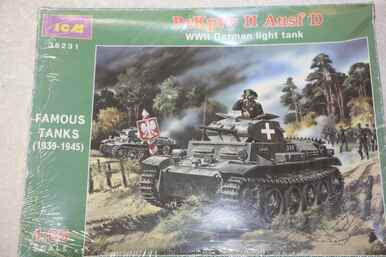 ICM35231 - ICM 1/35 PzKpfw II Ausf D German Light Tank - WWWEB10103873