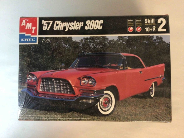 AMT30046 - AMT 1/25 Chrysler 300C 1957 - WWWEB10104641
