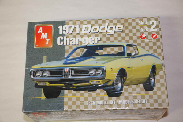 AMT31253 - AMT 1/25 1971 Dodge Charger