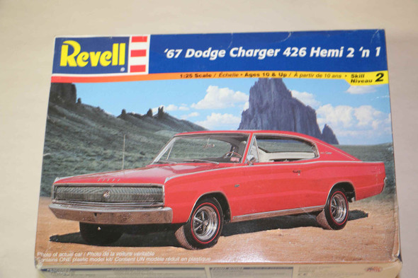 RMX7669 - Revell 1/25 67 Dodge Charger 426 Hemi 2'n1 WWWEB10106051