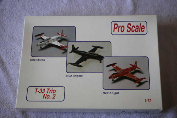 PSM91-52 -  Pro Scale Models 1/72 T-33 Trio No. 2 Snowbirds Blue Angels Red Knight