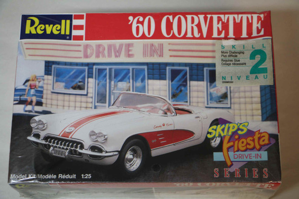 RMX7164 - Revell 1/25 60 Corvette Skip's Fiesta Drive-in Series WWWEB10106938