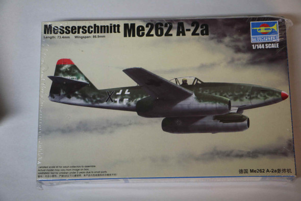 TRP01318 - Trumpeter 1/144  Messerschmitt Me262 A-2A  WWWEB10107056