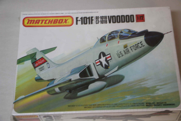 MATPK-411 - Matchbox 1/72 F-101F Voodoo - WWWEB10107705