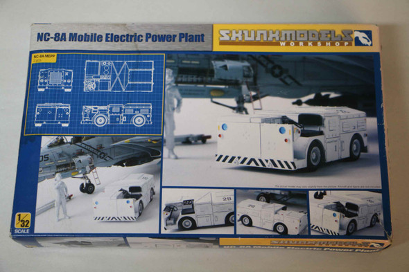 SKU32002 - Skunkmodels 1/32 NC-8A Mobile Power Plant - WWWEB10108237