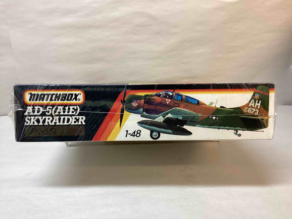 MATPK-651 - Matchbox 1/48 AD-5 Skyraider - WWWEB10108617