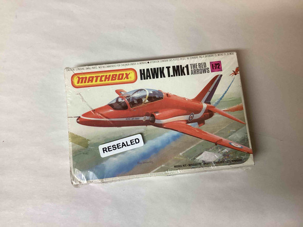 MATPK-27 - Matchbox 1/72 Hawk T.Mk1 The Red Arrows - WWWEB10108663
