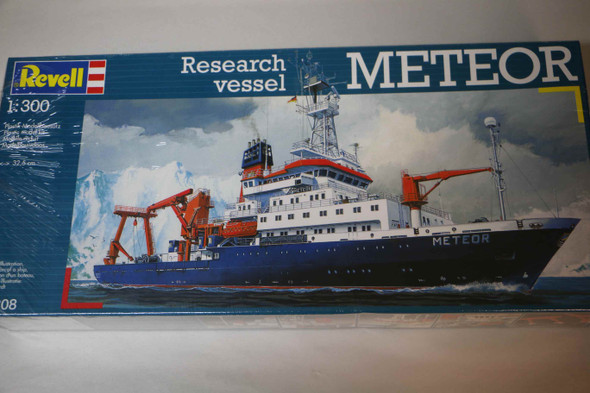 RAG05208 - Revell 1/300 Research Vessel Meteor - WWWEB10108854