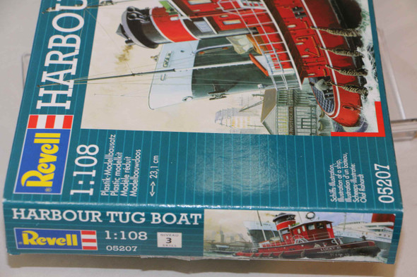 RAG05207 - Revell 1/108 Harbour Tug Boat - WWWEB10108873